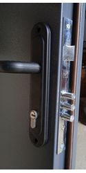 Подвійні двері вхідні Технічні 1200 мм 2 листи металу RAL7024-1